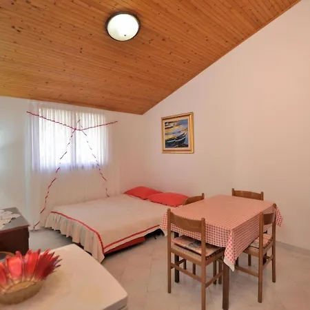 Apartments Pula Pola