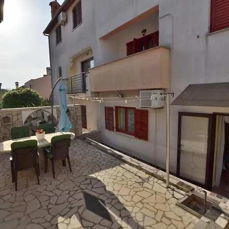 Apartments Pula Pola