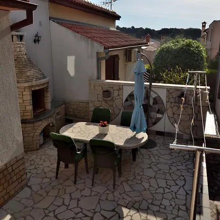 Apartments Pula Appartamento Pola