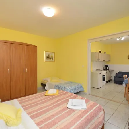 Apartments Pula * Pola
